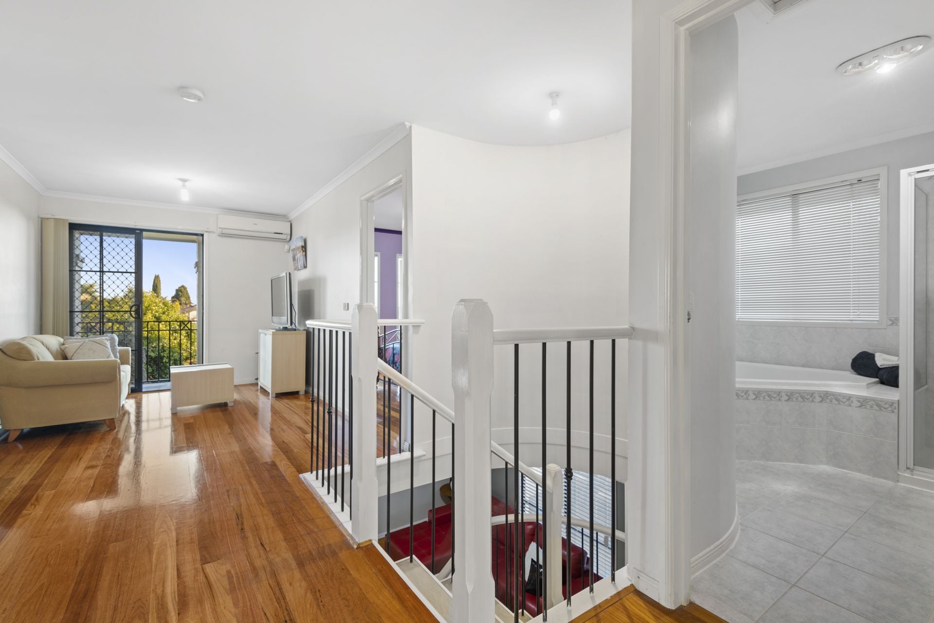 GREAT LOCATION - GREAT FAMILY HOME