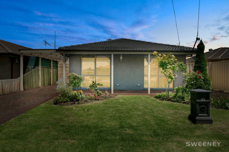 42 Crown Street South, Altona Meadows - Thumbnail 2
