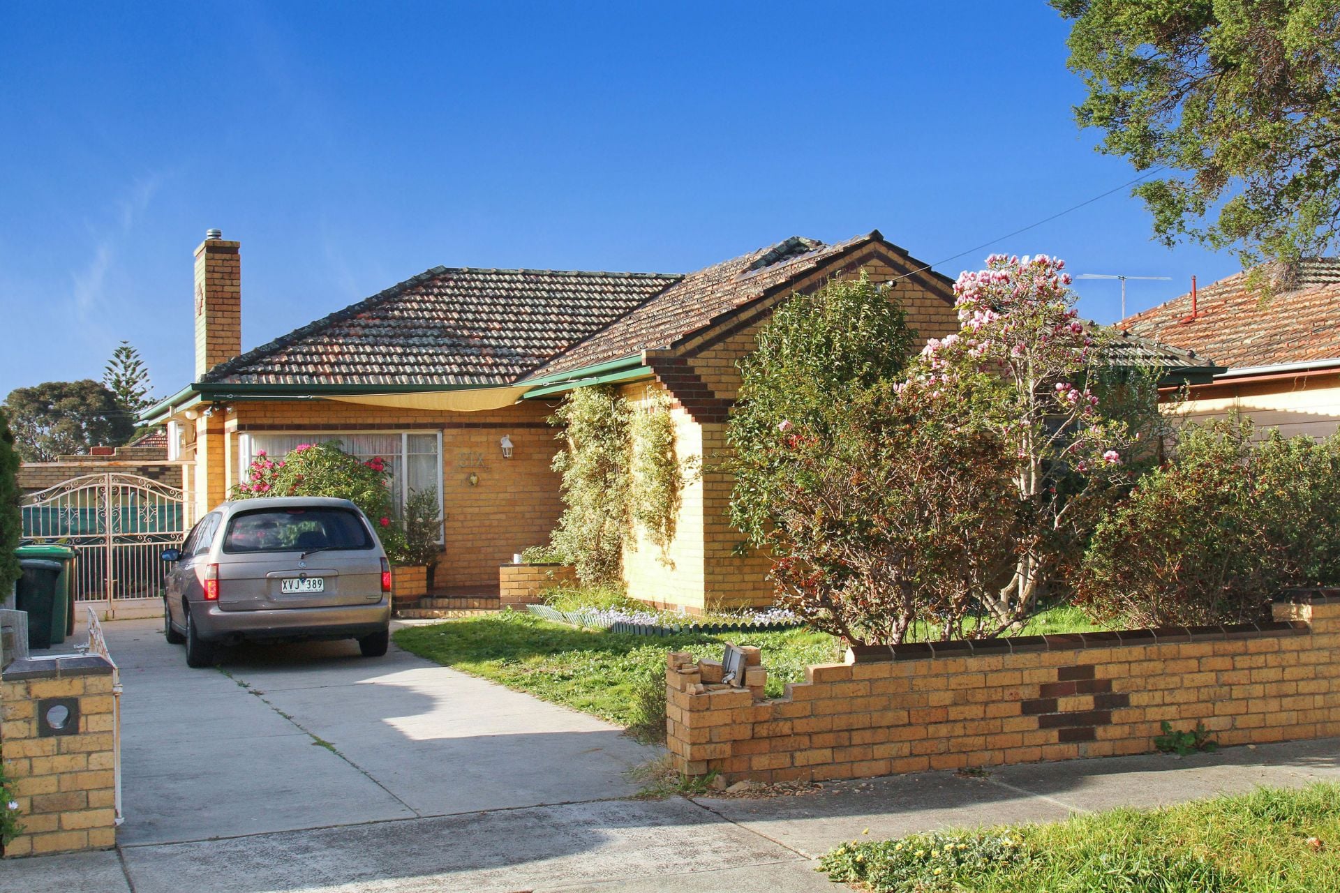 Versatile Home + Large Block = Exciting Prospects