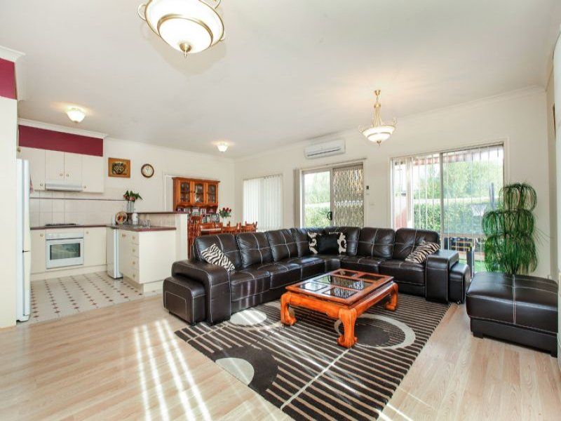 5 Heaton Court, Caroline Springs - Thumbnail 4