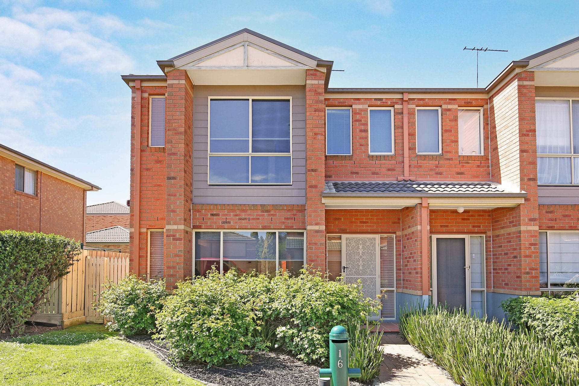 Modern Living, Space & Style