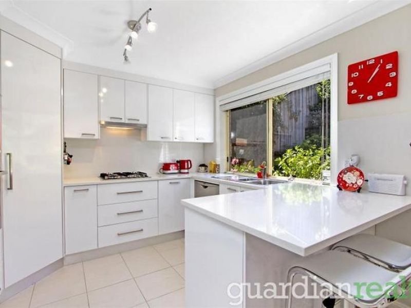 66 Ravensbourne Circuit, Dural - Thumbnail 3