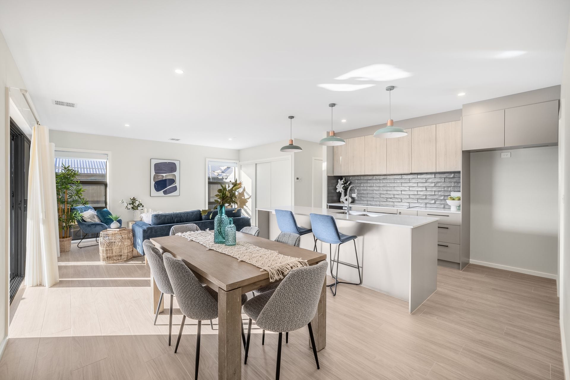 16 Sunray Street Tralee NSW, Tralee - Image 1