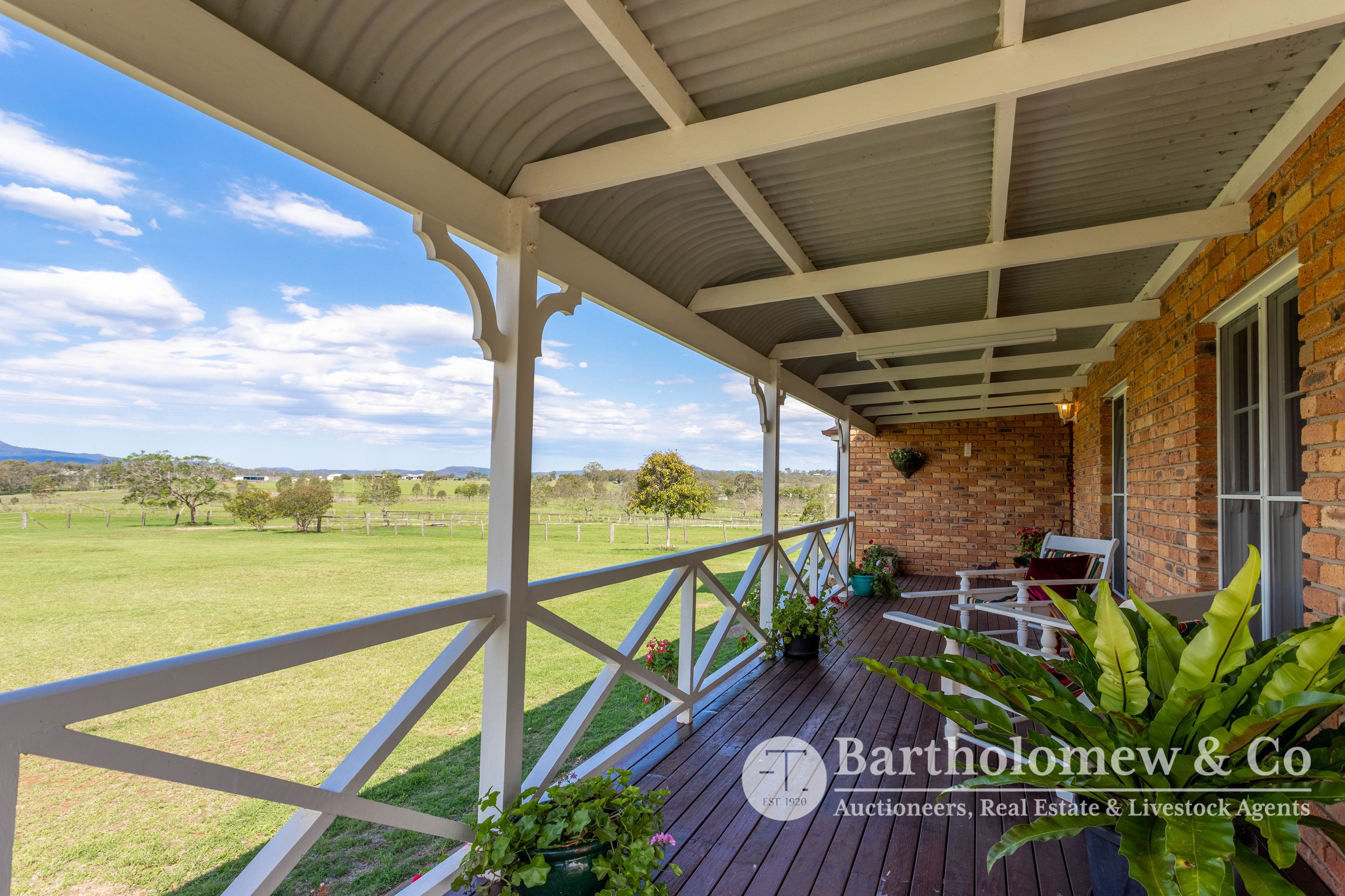 Real Estate For Sale 16 Milora Lane Milora , QLD