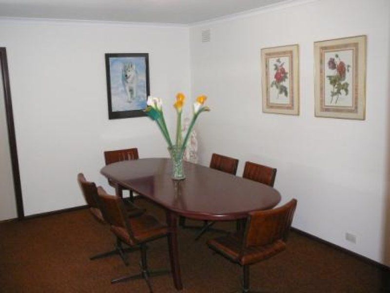 25 Eames Avenue, Brooklyn - Thumbnail 5