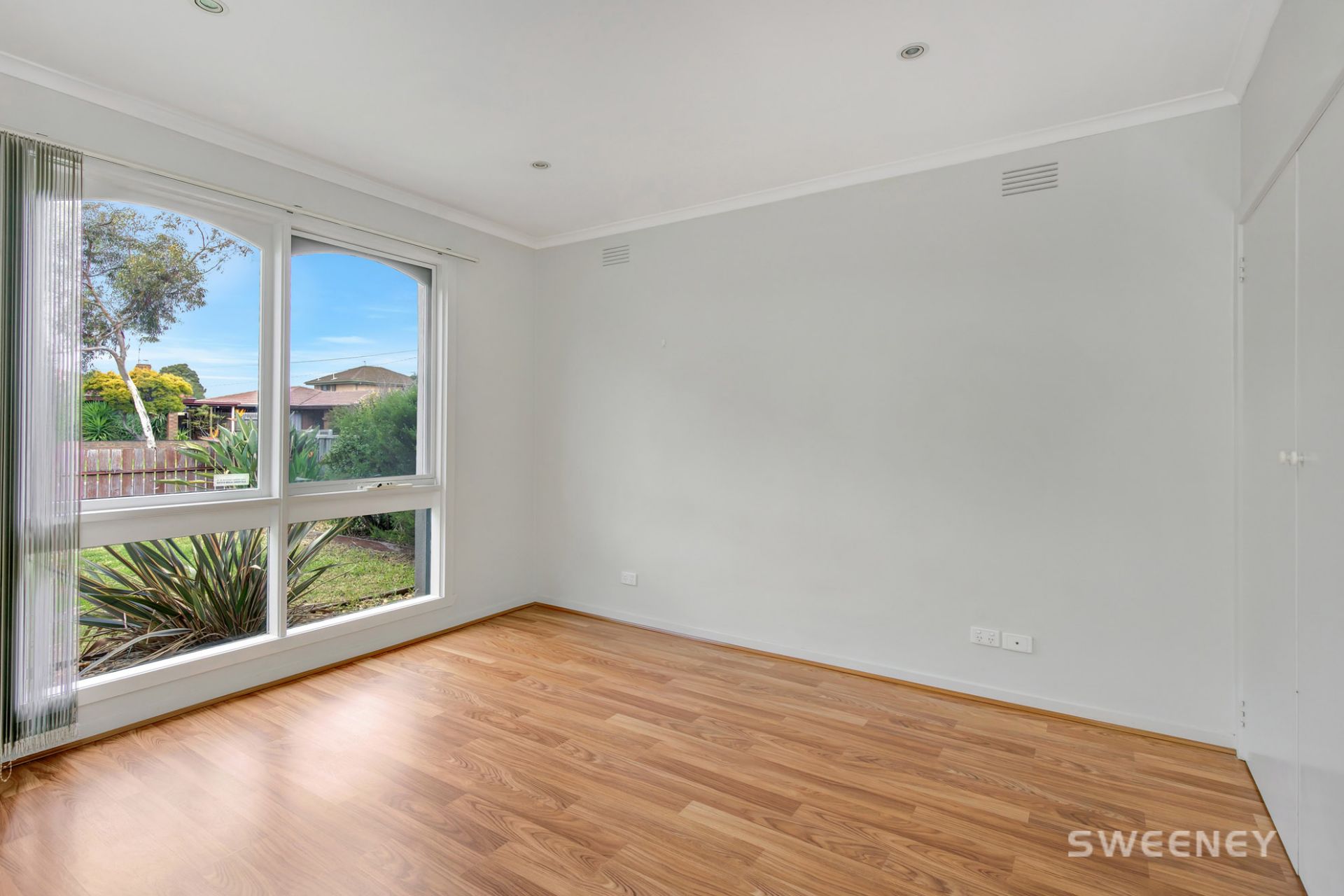 12 Rosebery Street, Altona Meadows - Thumbnail 8