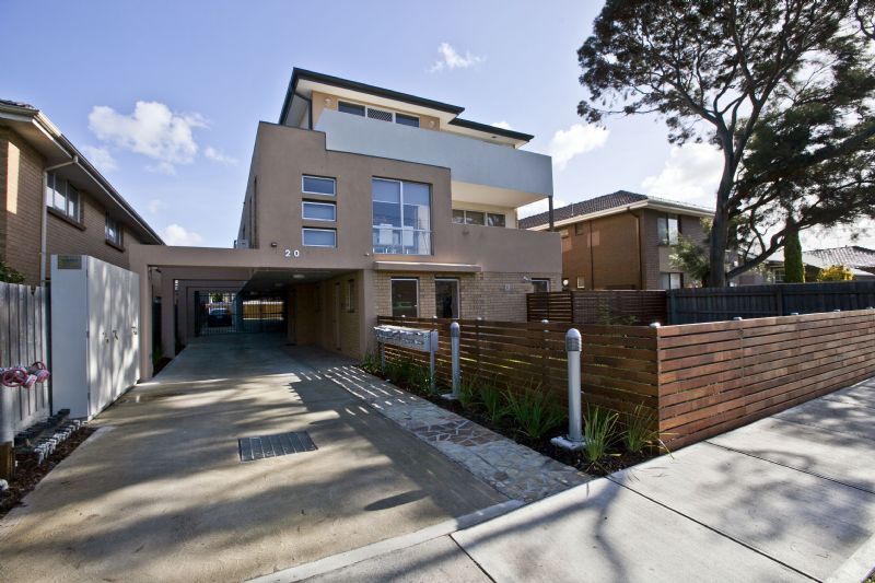 2/20 Bishop Street, Kingsville - Thumbnail 2
