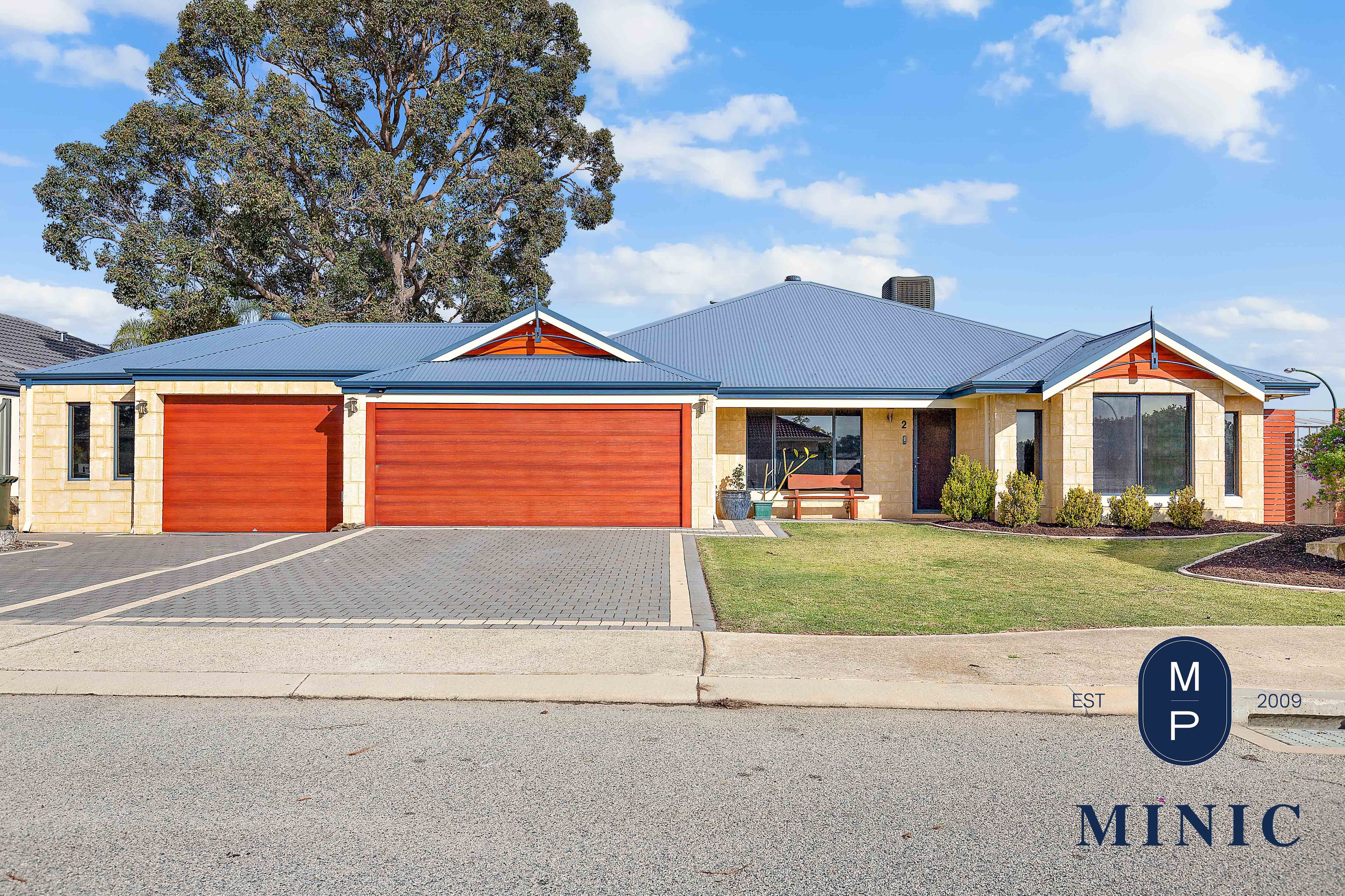 2 Shell Vista, Byford