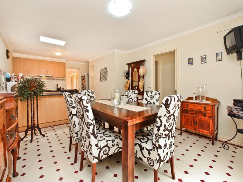 2/8 Westminster Avenue, Hillside - Thumbnail 4