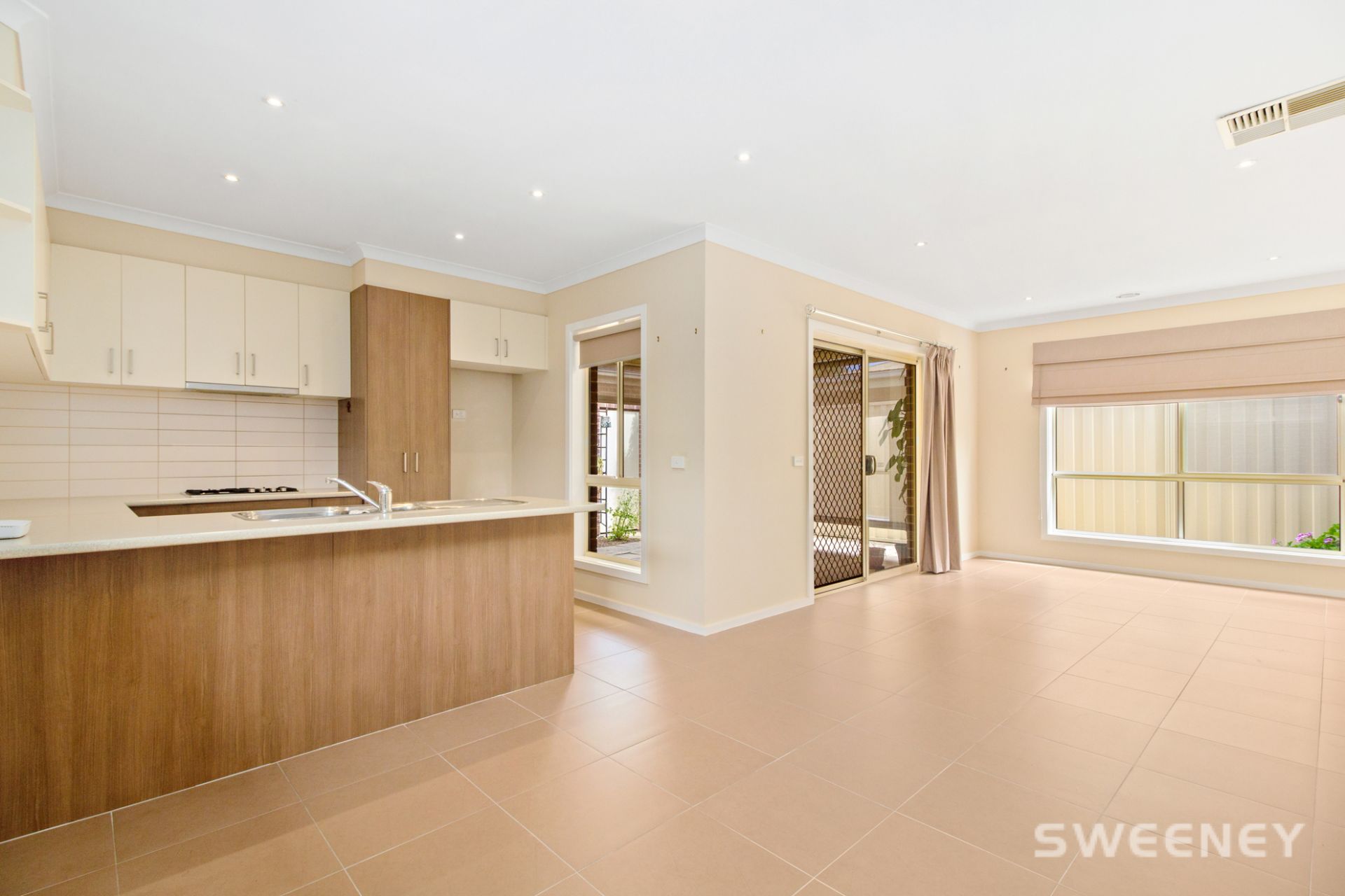 1/56-58 Donald Street South, Altona Meadows - Thumbnail 4