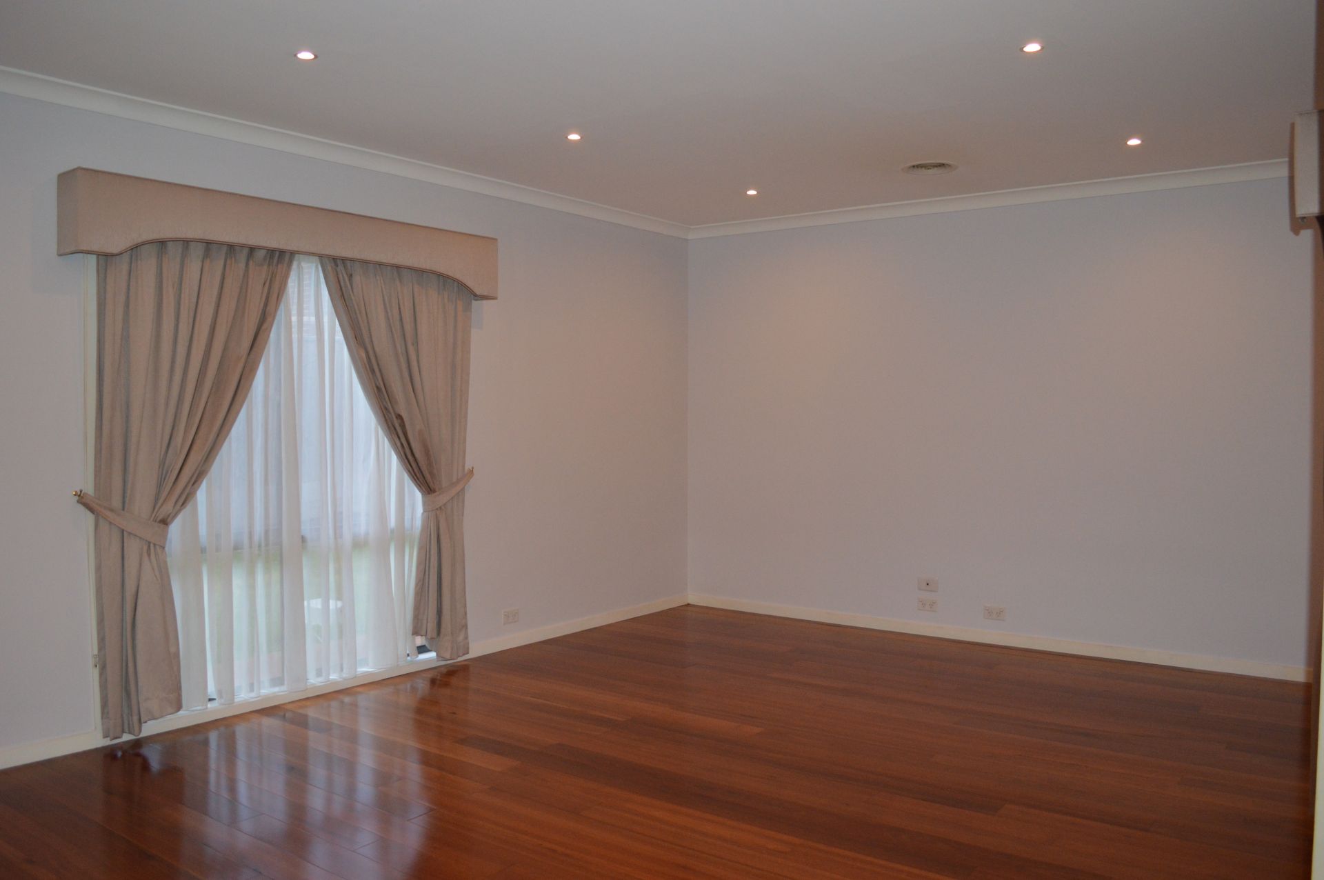 LOVE THE LOCATION, ADORE THE HOME   *Insp Thu 30th Jul @ 4:00pm & Sat 1st Aug @ 11:40am*