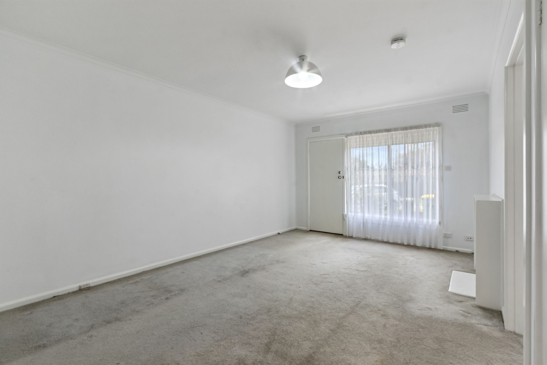 Delightful unit in the Oakhill Estate