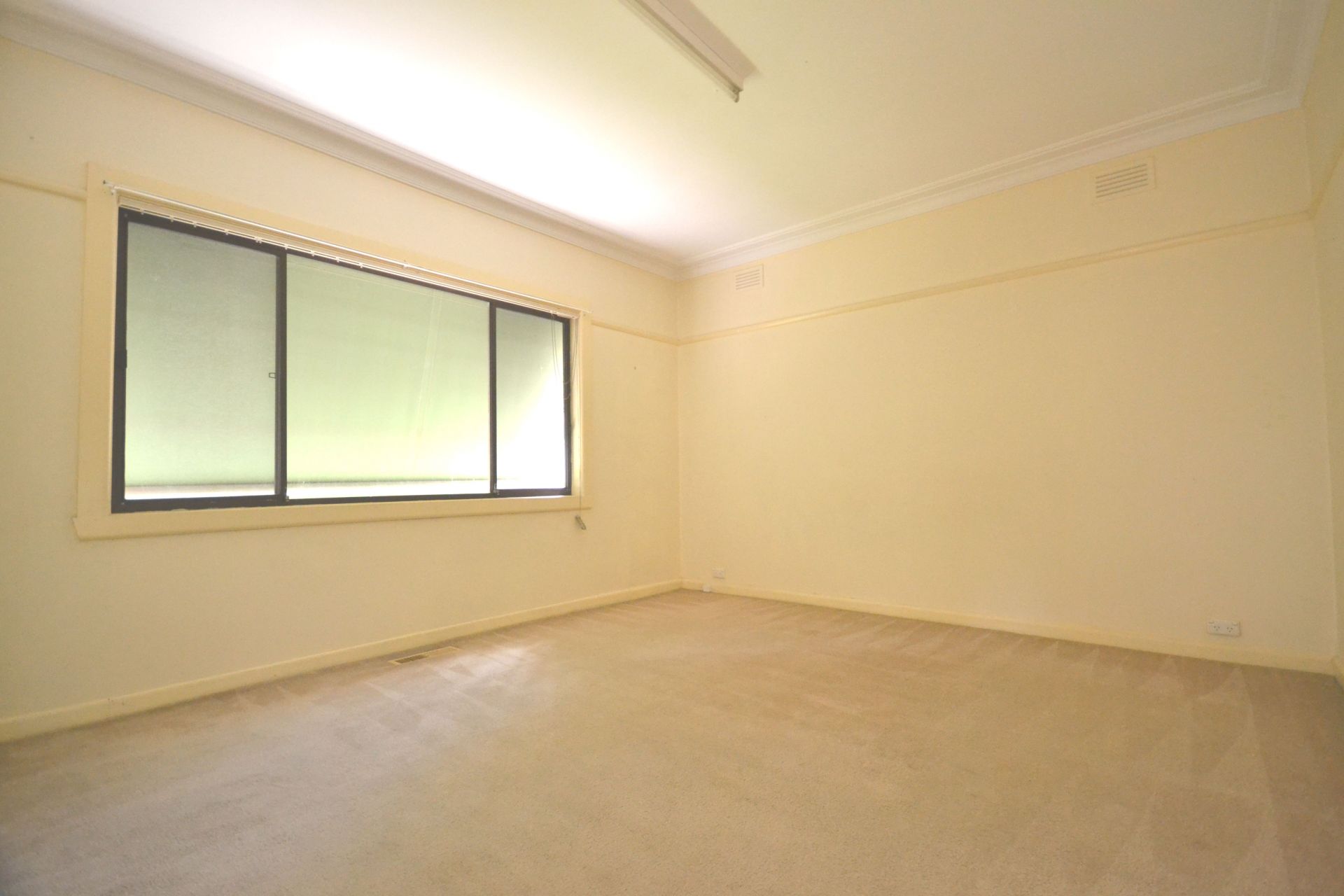 LARGE PLACE TO CALL HOME WITH AN ABUNDANCE OF SPACE!