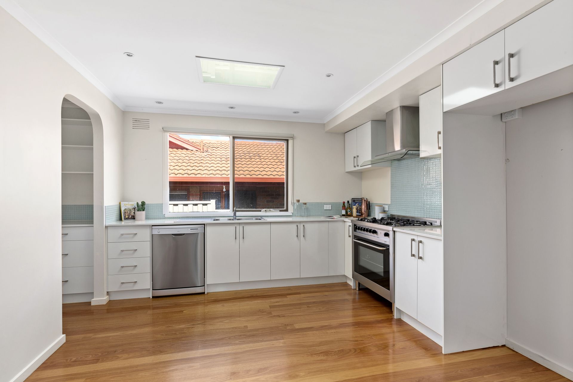 Stylish, Spacious & Superbly Located