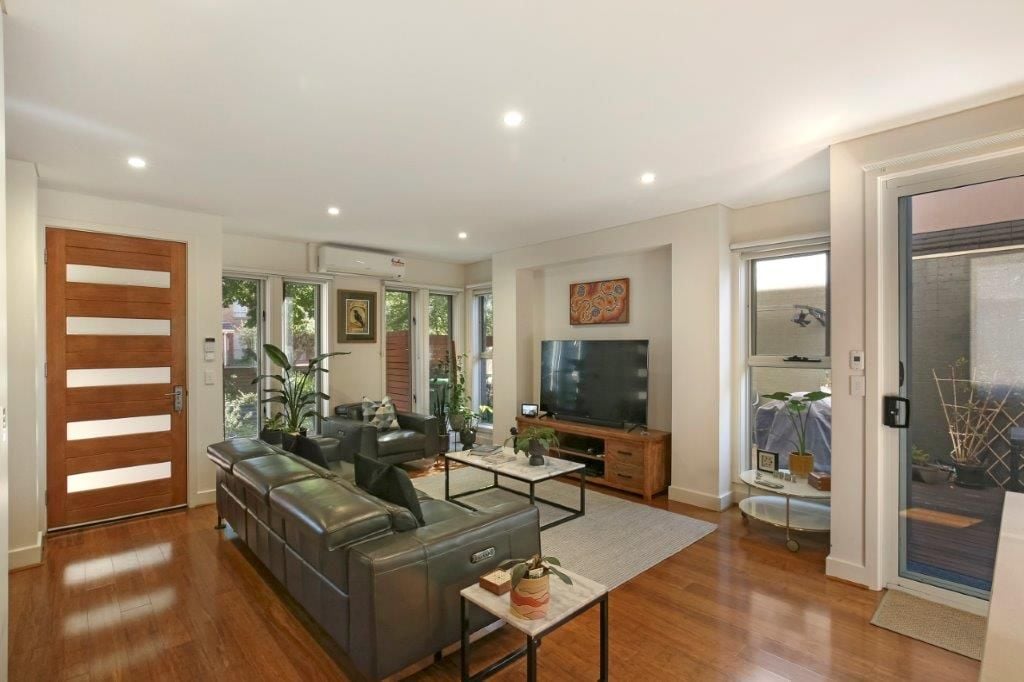 **Stunning & Modern**