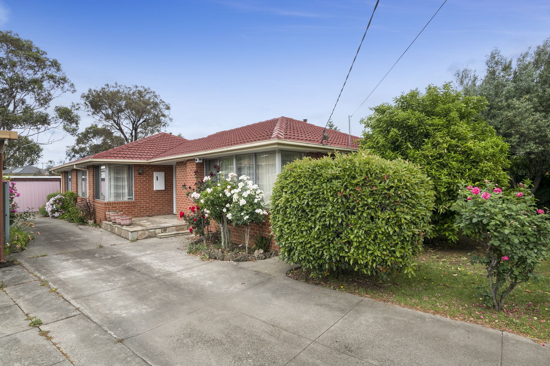 4 BEDROOM HOME
$520,000 - $570,000