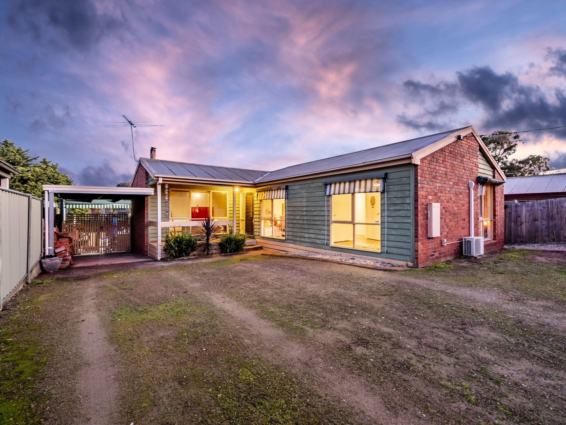 34 Warneet Road, Blind Bight OBrien Real Estate