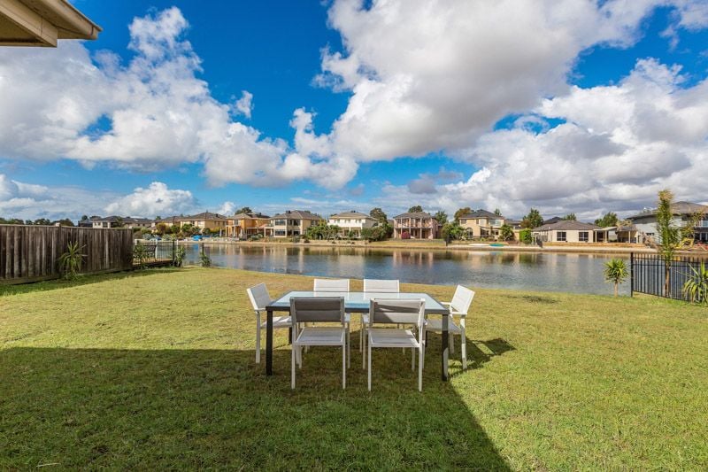 12 Heron Way, Sanctuary Lakes - Thumbnail 8