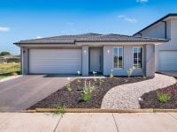 30 Botany Way, Cranbourne East VIC