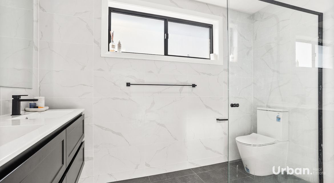 Tullimbar 35 Candelo Place