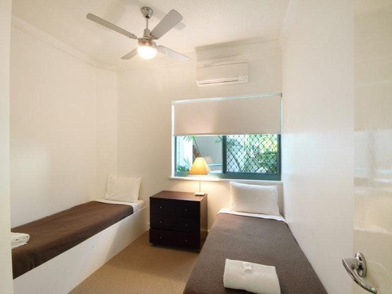 2/10-12 Marina Walk ALEXANDRA HEADLAND QLD, Alexandra Headland - Thumbnail 6