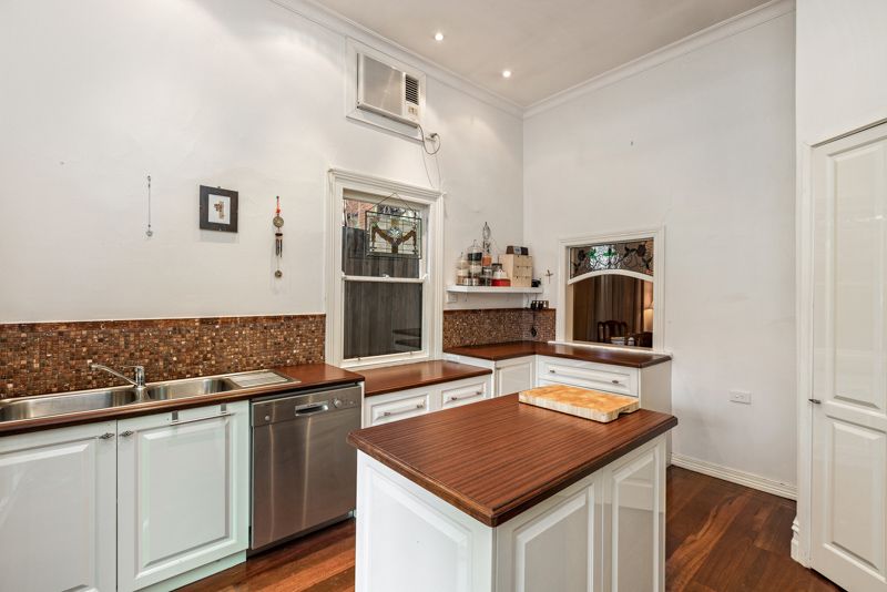 41 Ballarat Road, Footscray - Thumbnail 8