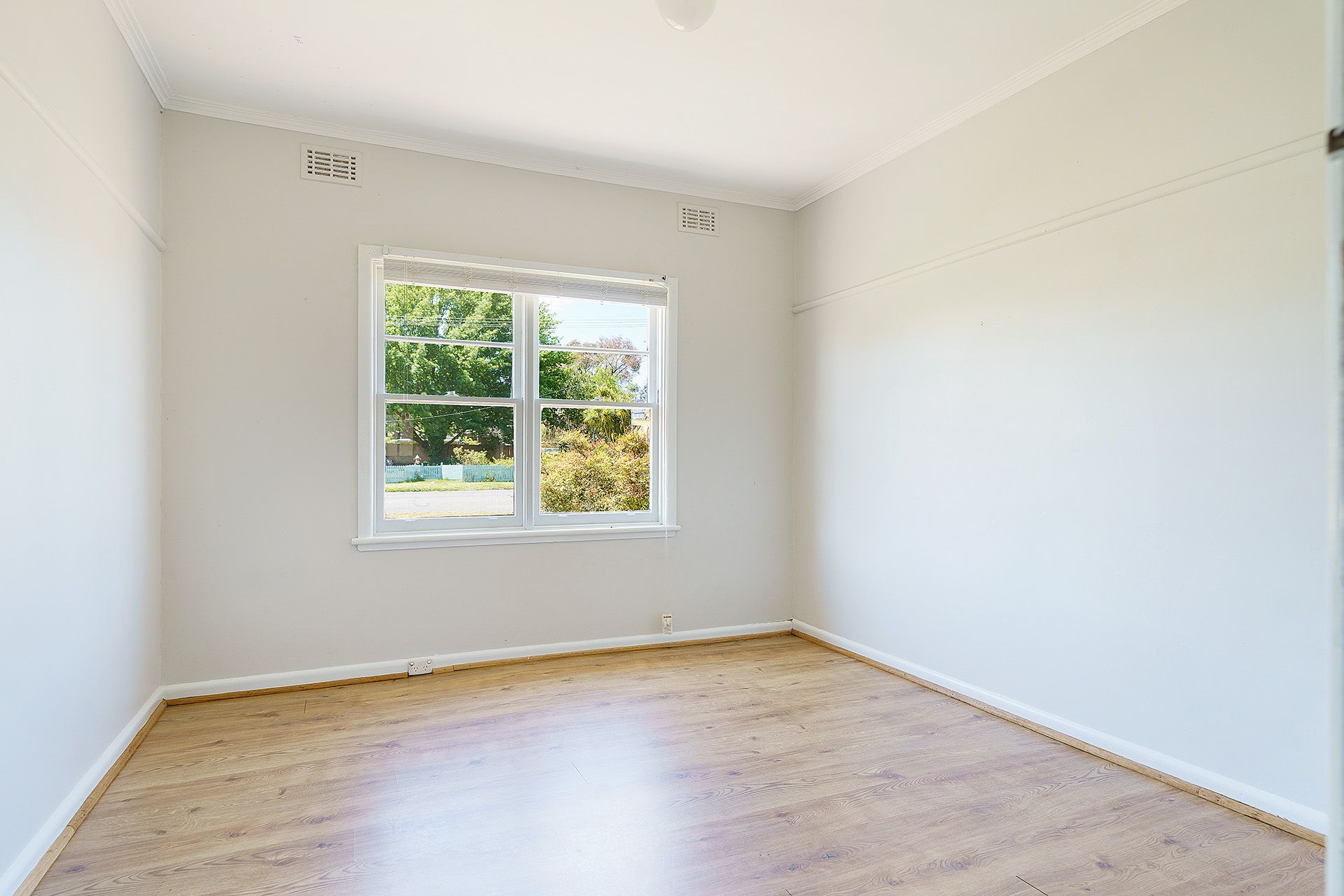 128 Main Road, Campbells Creek - Thumbnail 7