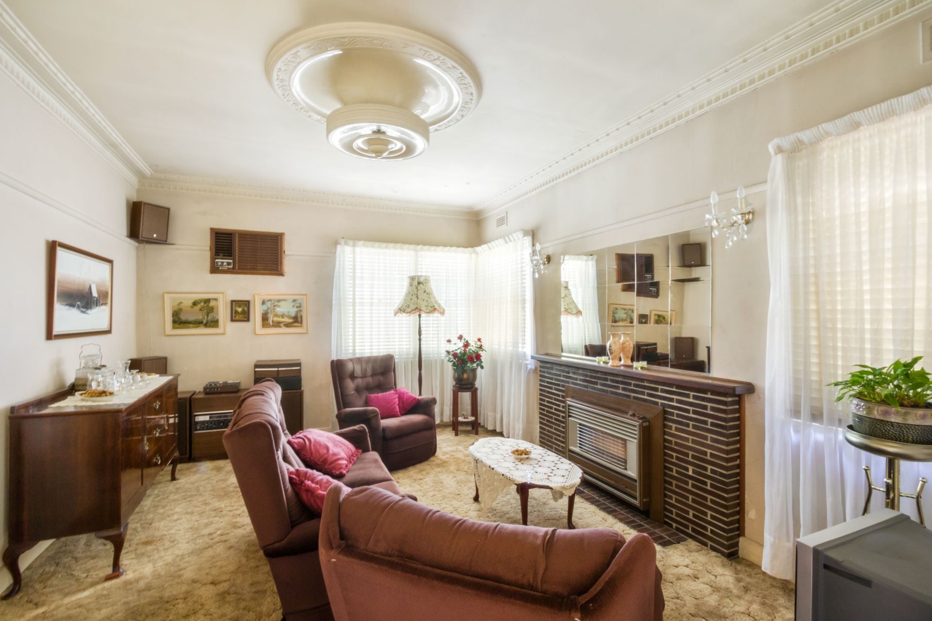 Immediate Charm And Untapped Potential in A Desirable Location