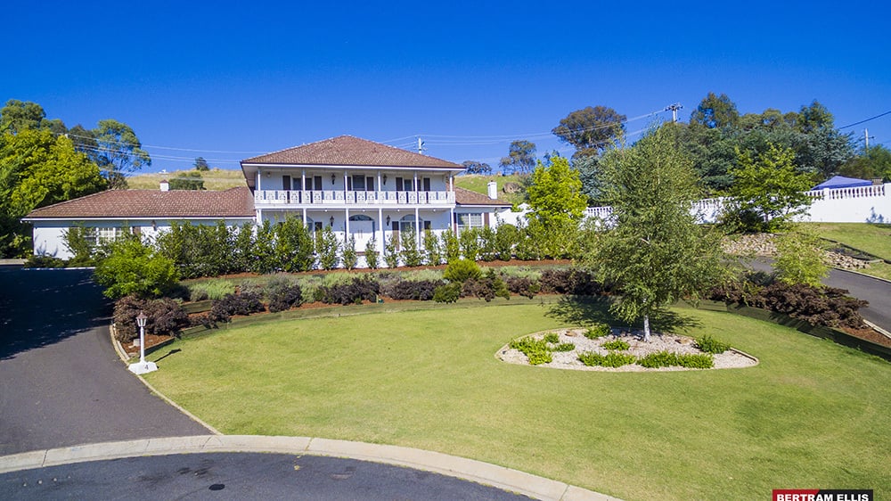 4 Lincoln Place, Chapman - Thumbnail 2