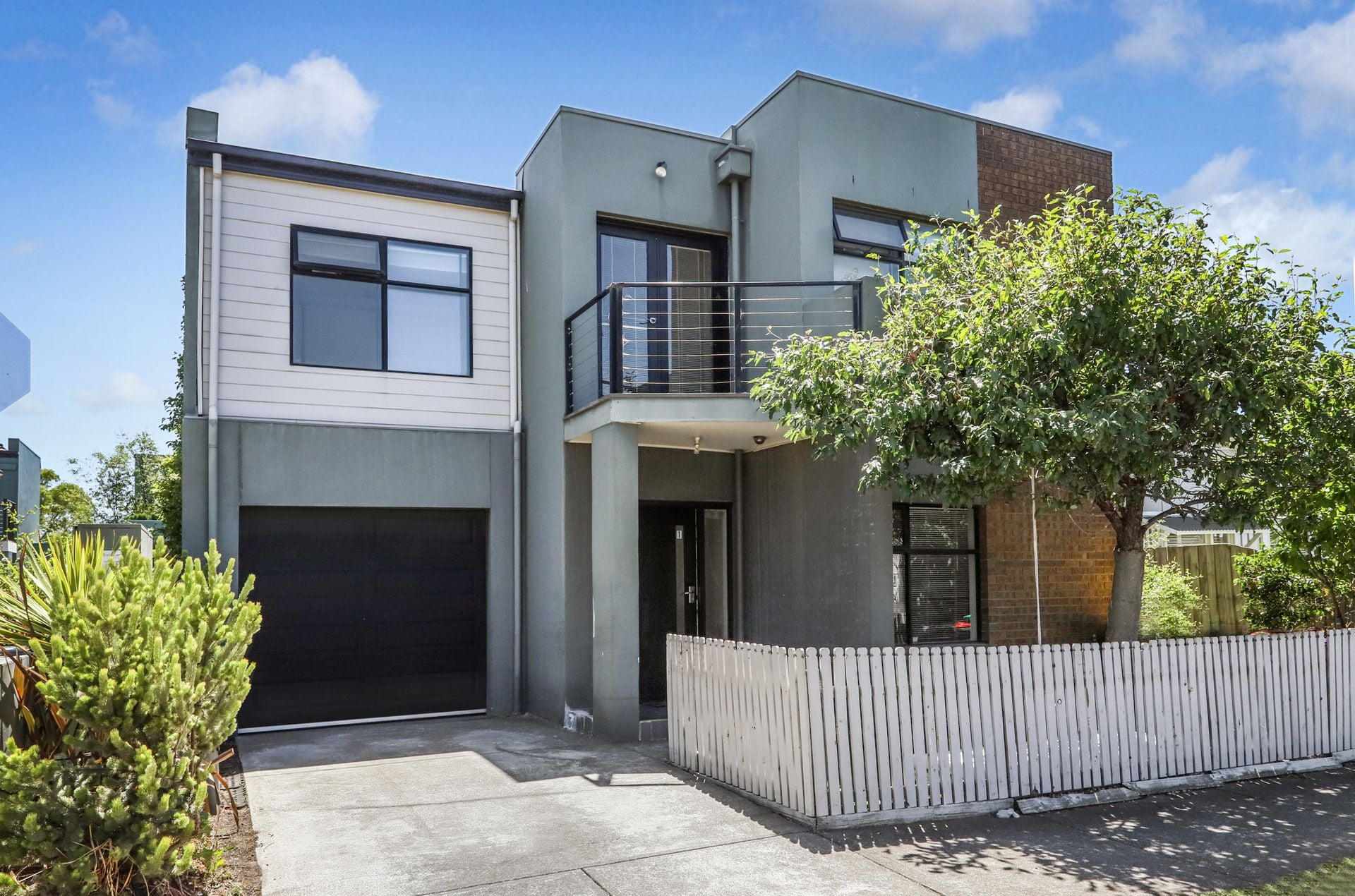 1/6-8 Brunel Street South Kingsville VIC, South Kingsville - Thumbnail 2