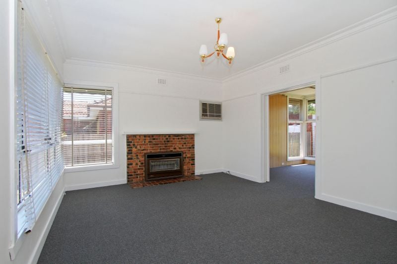 20 Mendip Road, Reservoir