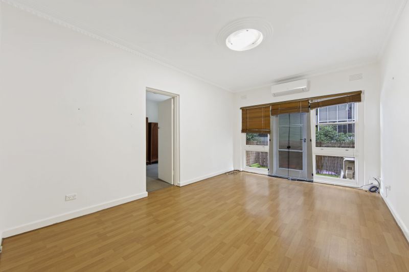 14/75 Queens Road, Melbourne - Thumbnail 2
