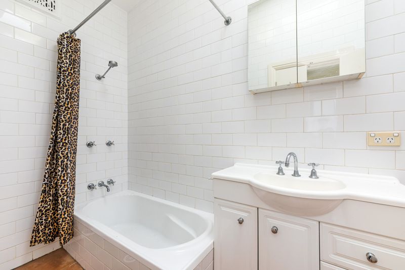 Renovated Home In Leafy Street