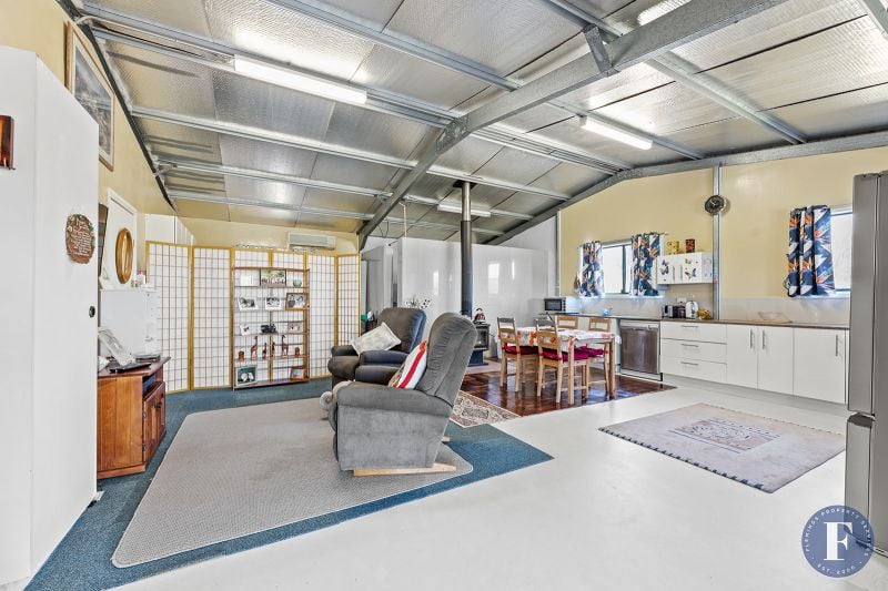 15 Elliotts Road, Crowther NSW, Crowther - Thumbnail 6
