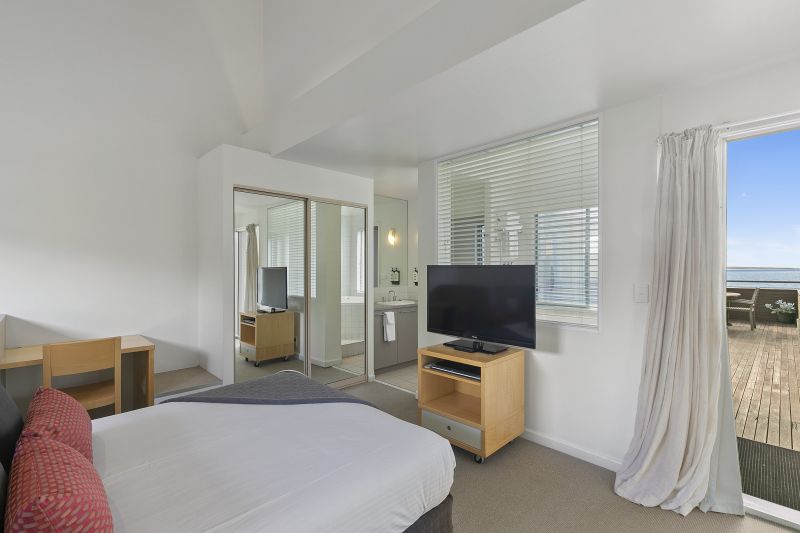 F326/148-174 Mountjoy Parade Lorne VIC, Lorne - Thumbnail 2