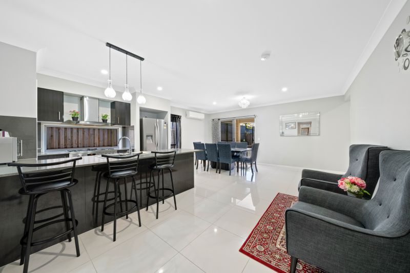 Real Estate For Lease 5 Crescent Griffin , QLD