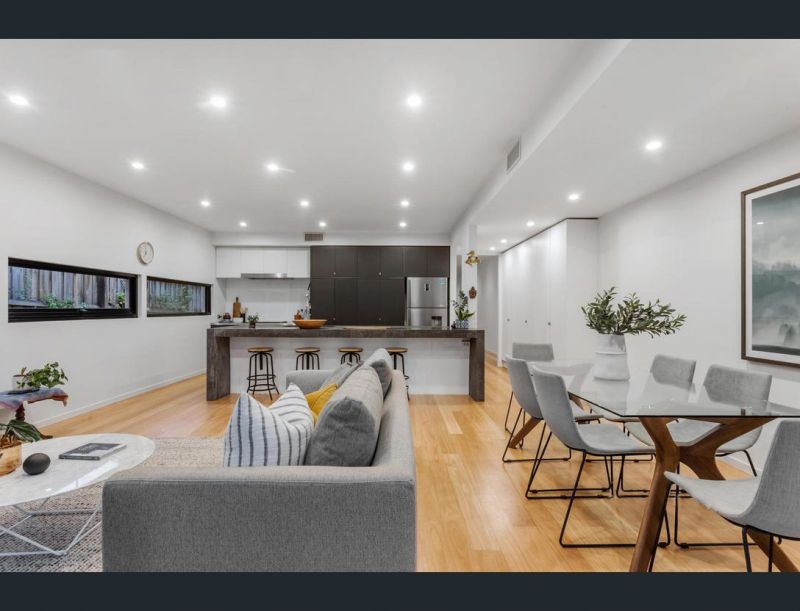 5B Curraweena Road, Caulfield South - Thumbnail 2