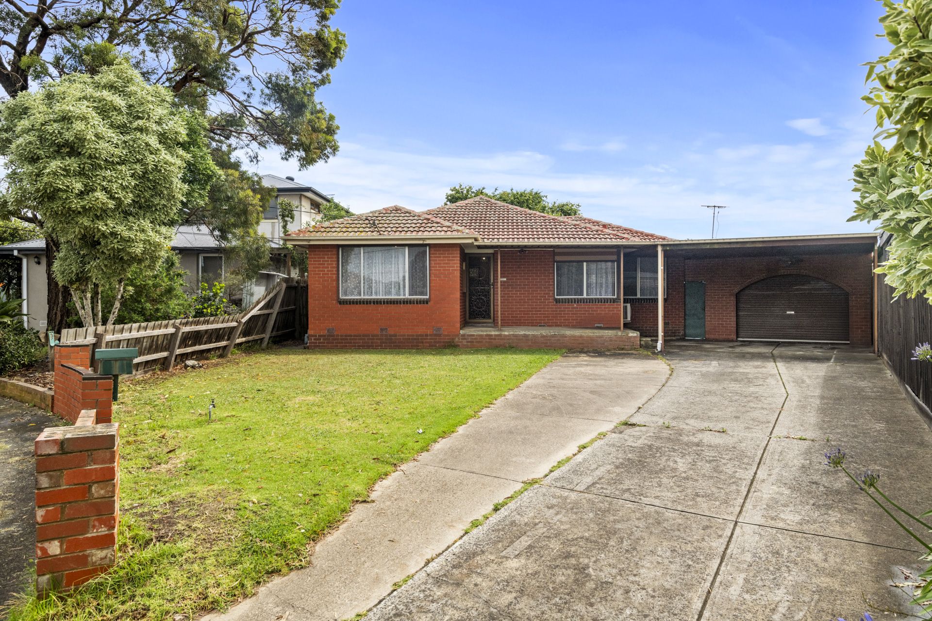 PERFECT FAMILY HOME IN PERFECT QUIET COURT LOCATION