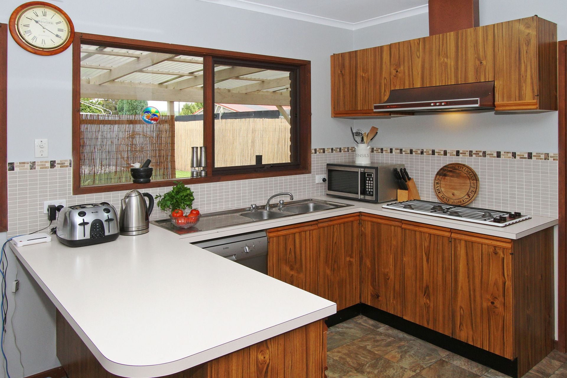 IDEALLY SITUATED FAMILY HOME  *Insp Thurs 20th Feb @ 3:50pm*
