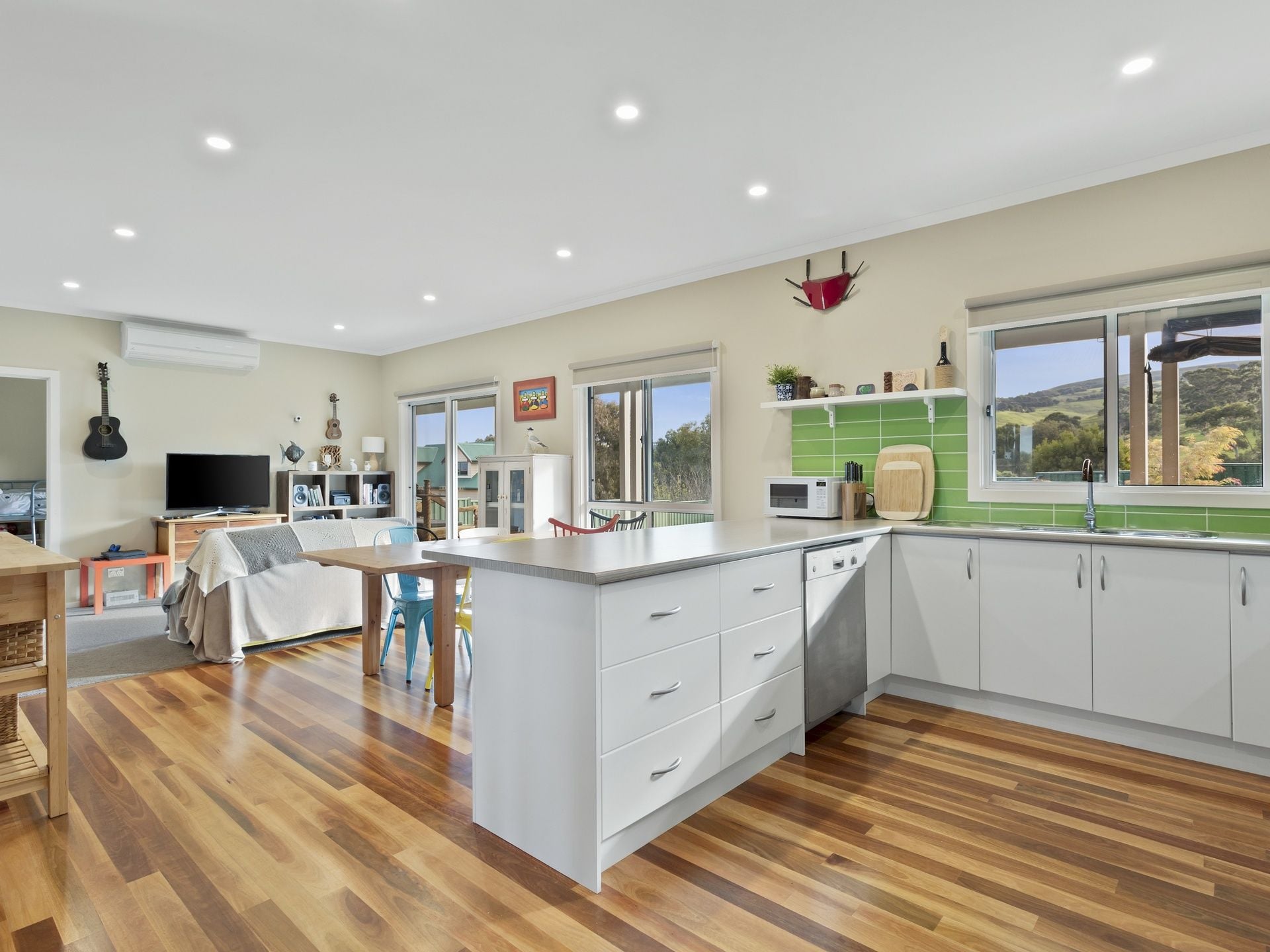 9 Nova Court, Apollo Bay - Thumbnail 4