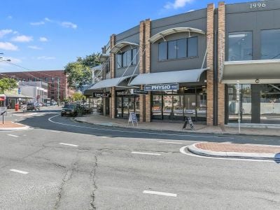 EXPOSED RETAIL OPPORTUNITY ALONG COMMERCIAL ROAD