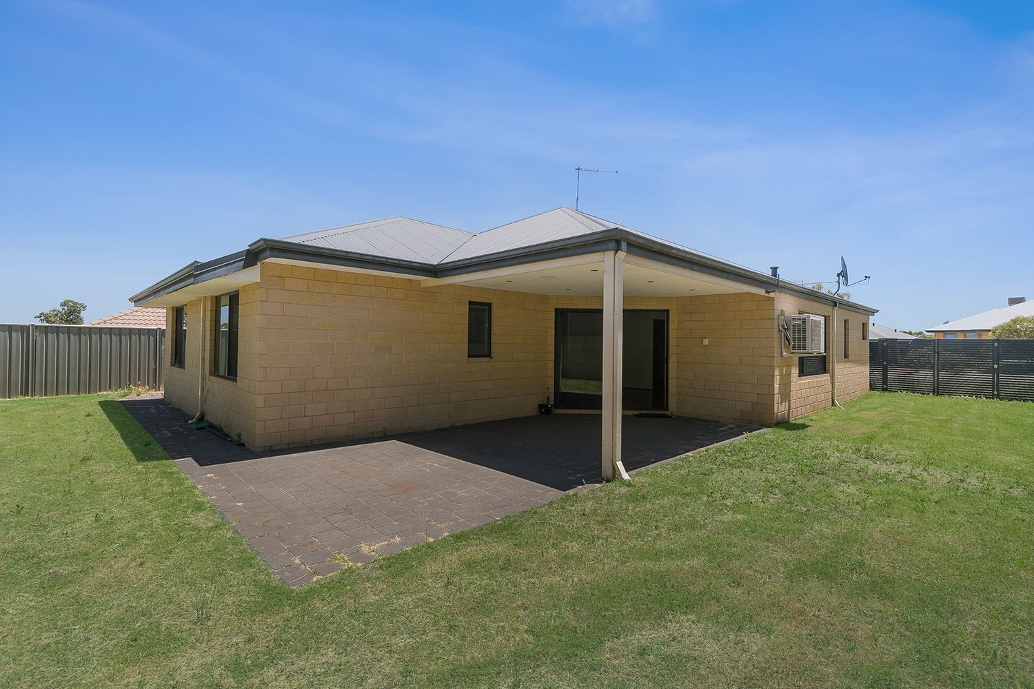 Real Estate For Lease 8 Melford Court Wellard , WA