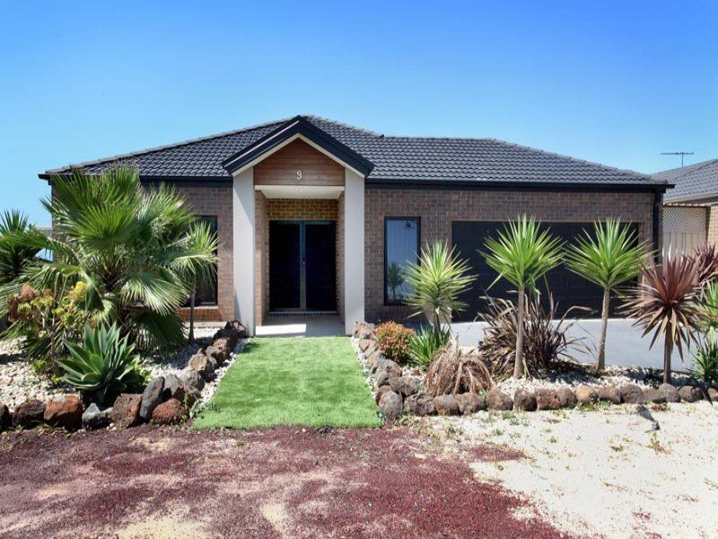 9 Buckley Way, Caroline Springs - Thumbnail 2