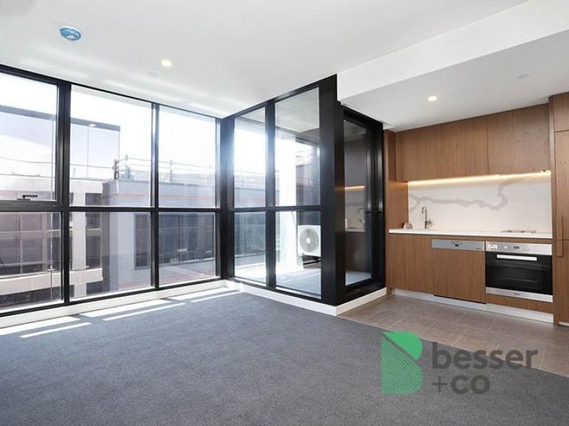 708/555 St Kilda Road, Melbourne - Thumbnail 3