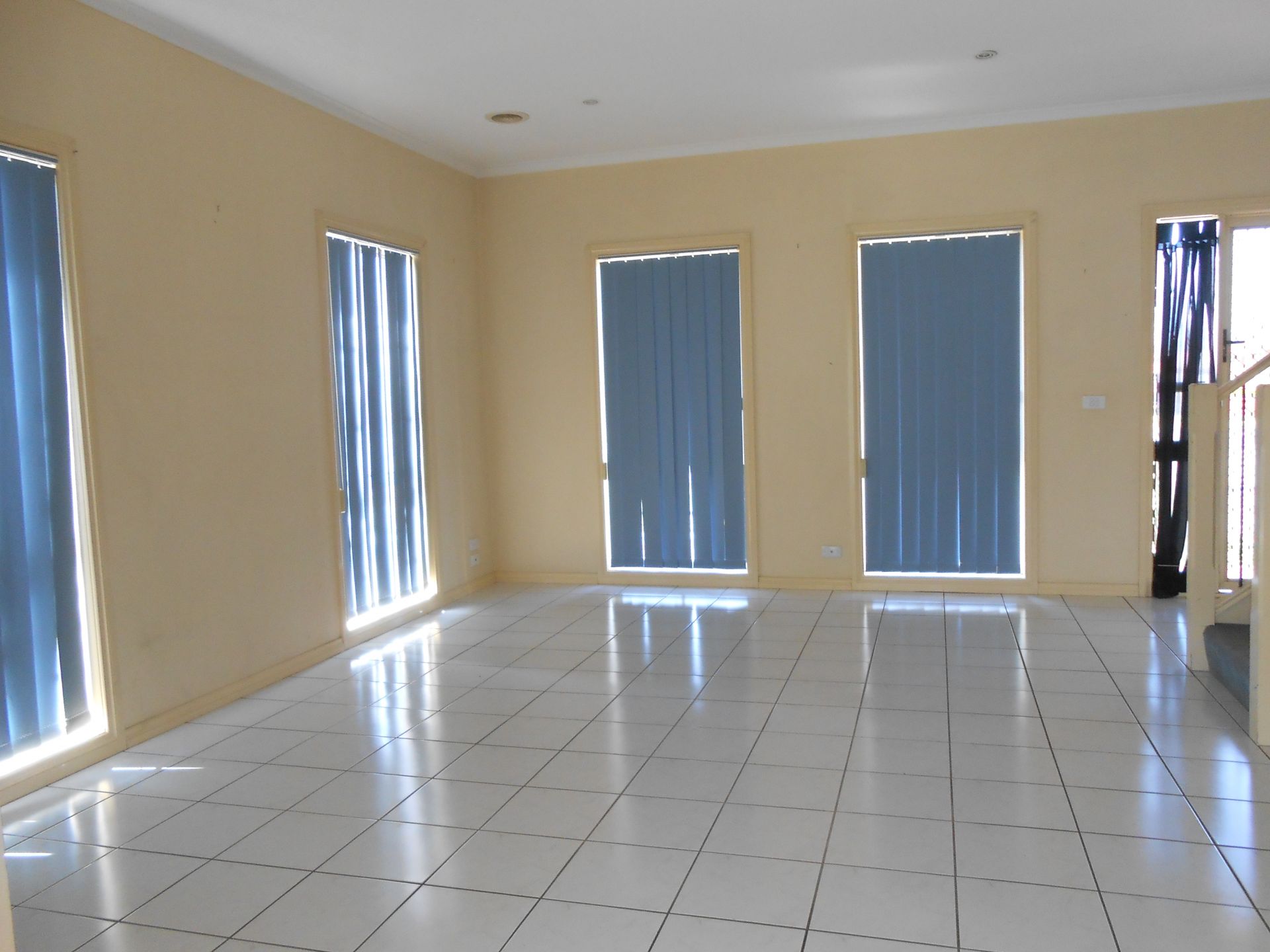 SPACIOUS TOWN RESIDENCE IN PRIME LOCATION