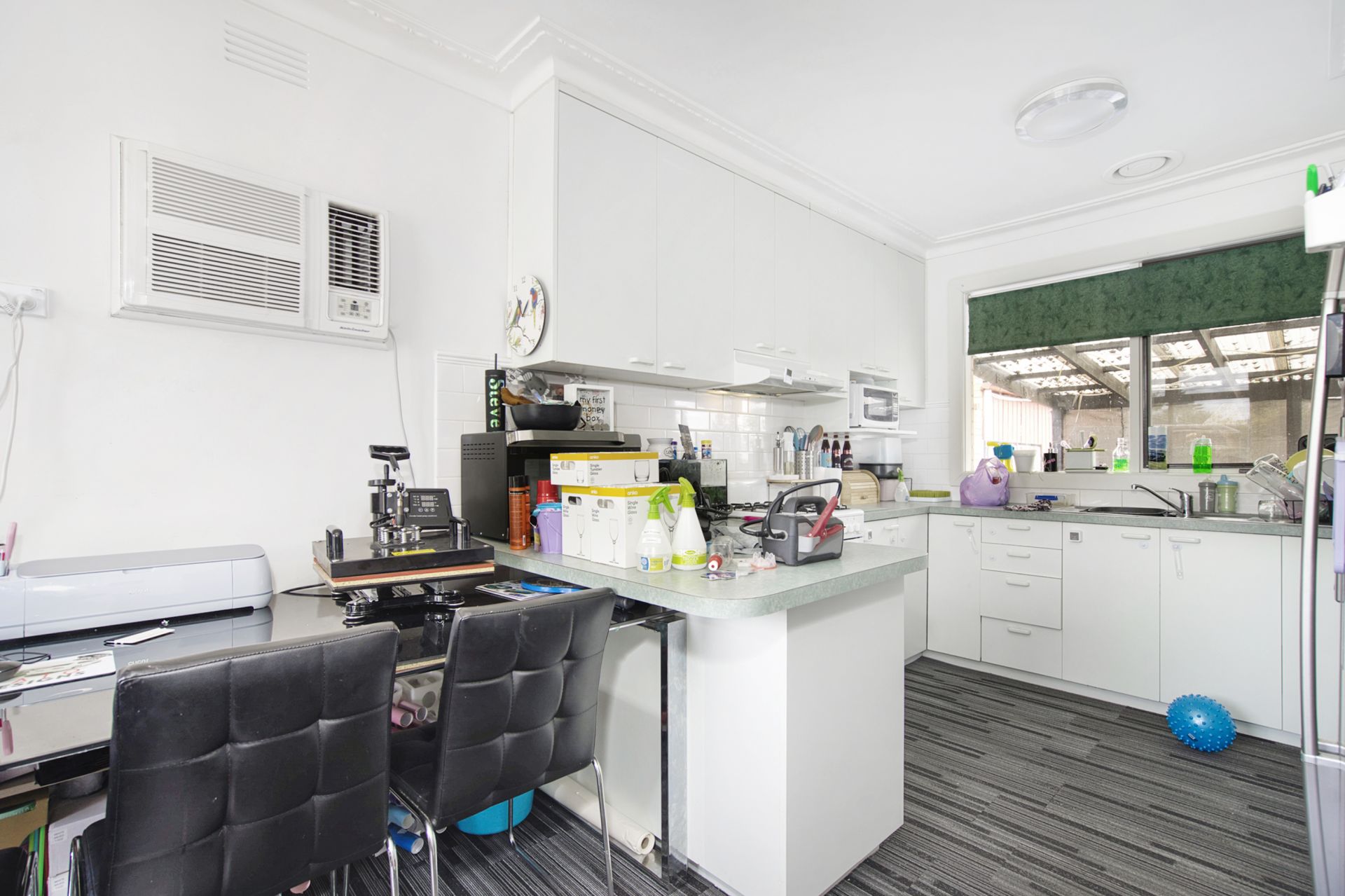 19 Oxford Street, Wendouree, Wendouree - Thumbnail 4
