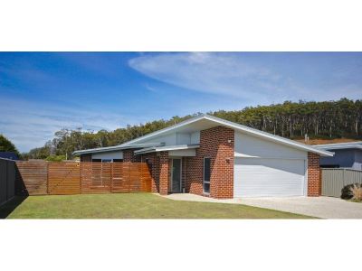 3 Explorer Drive, TURNERS BEACH, Turners Beach - Thumbnail 2