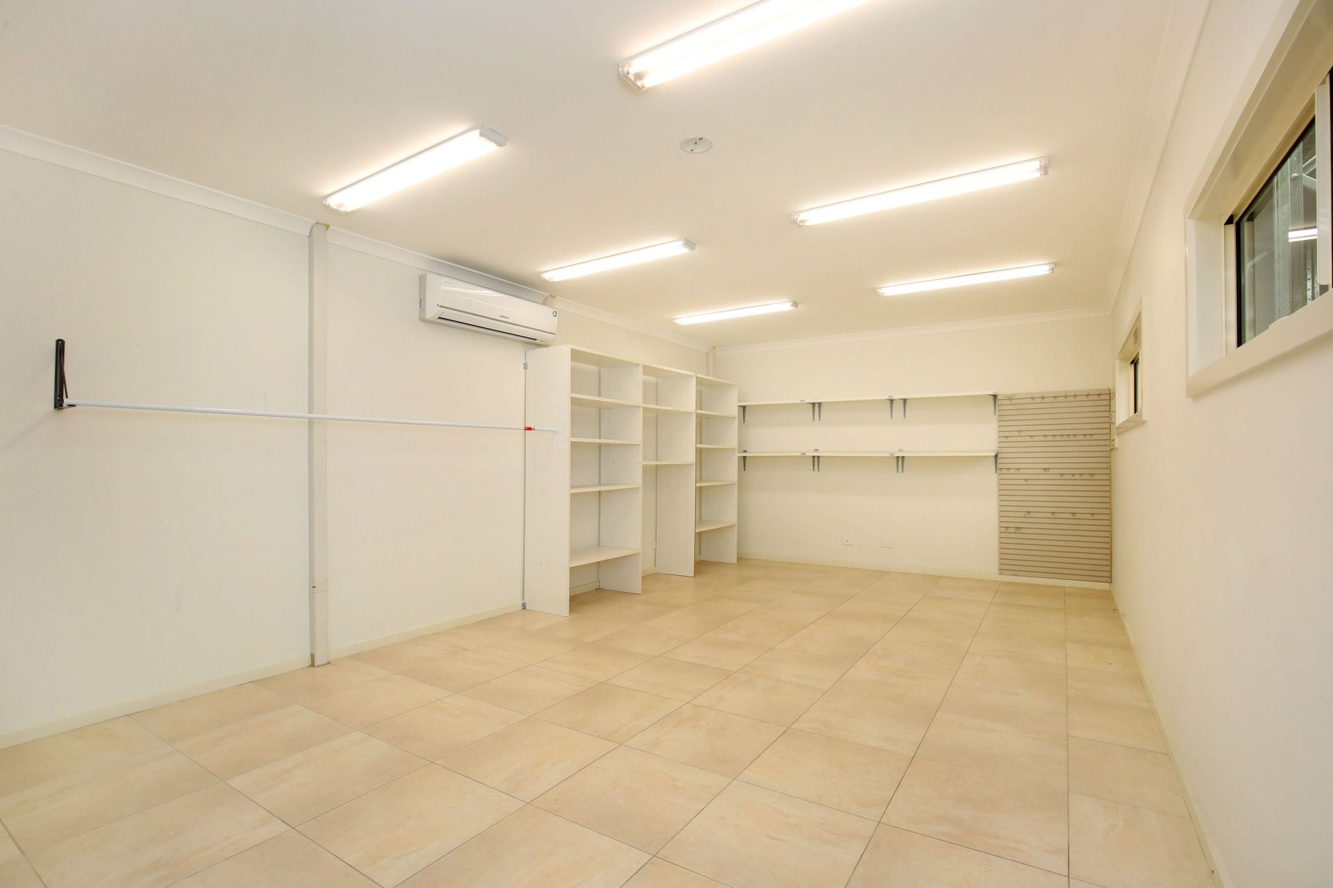 WELL LOCATED WAREHOUSE WITH OFFICE