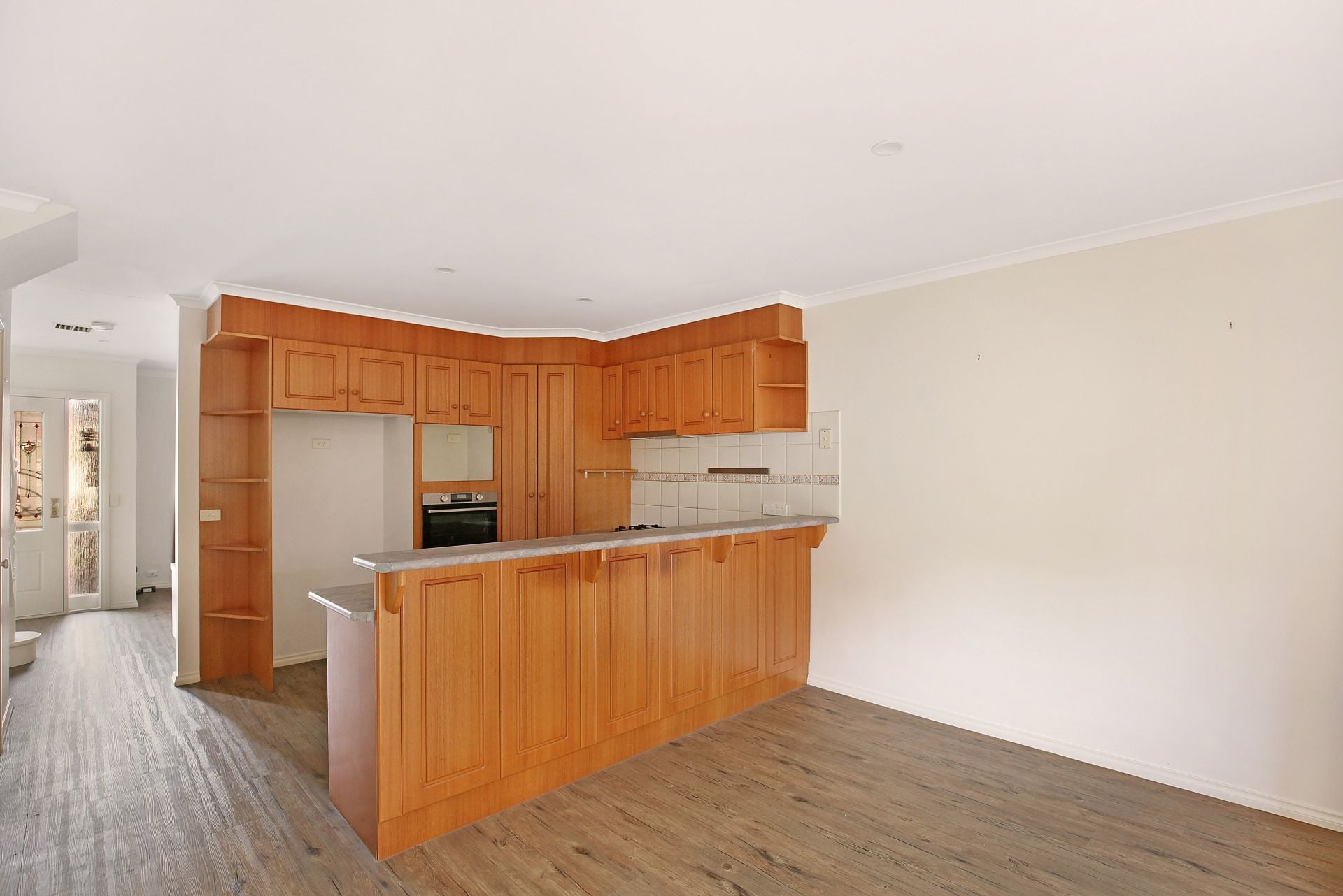 Street facing townhouse in great locale