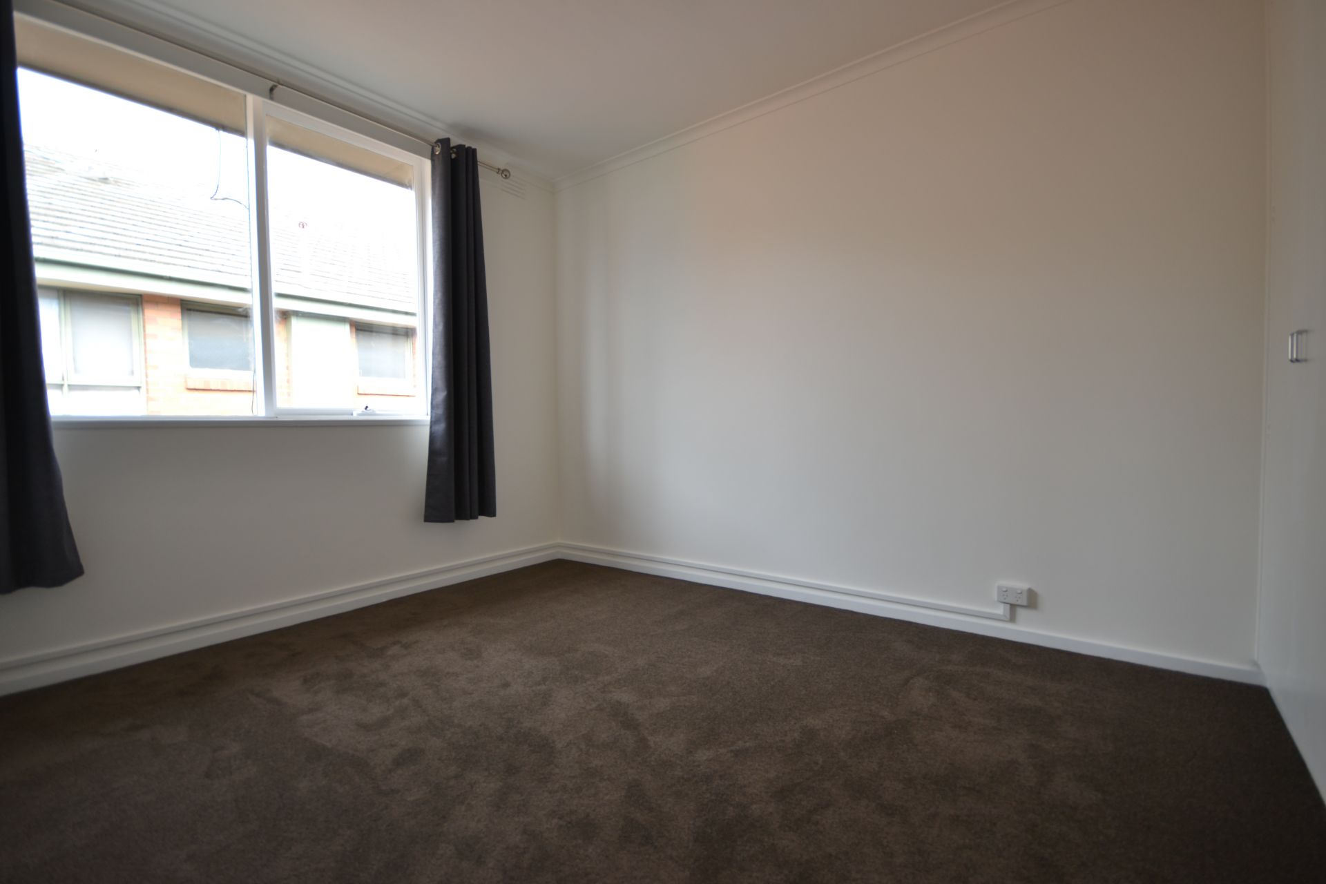 RENOVATED - WALKING DISTANCE TO ZONE 1 TRAIN AND TRAM